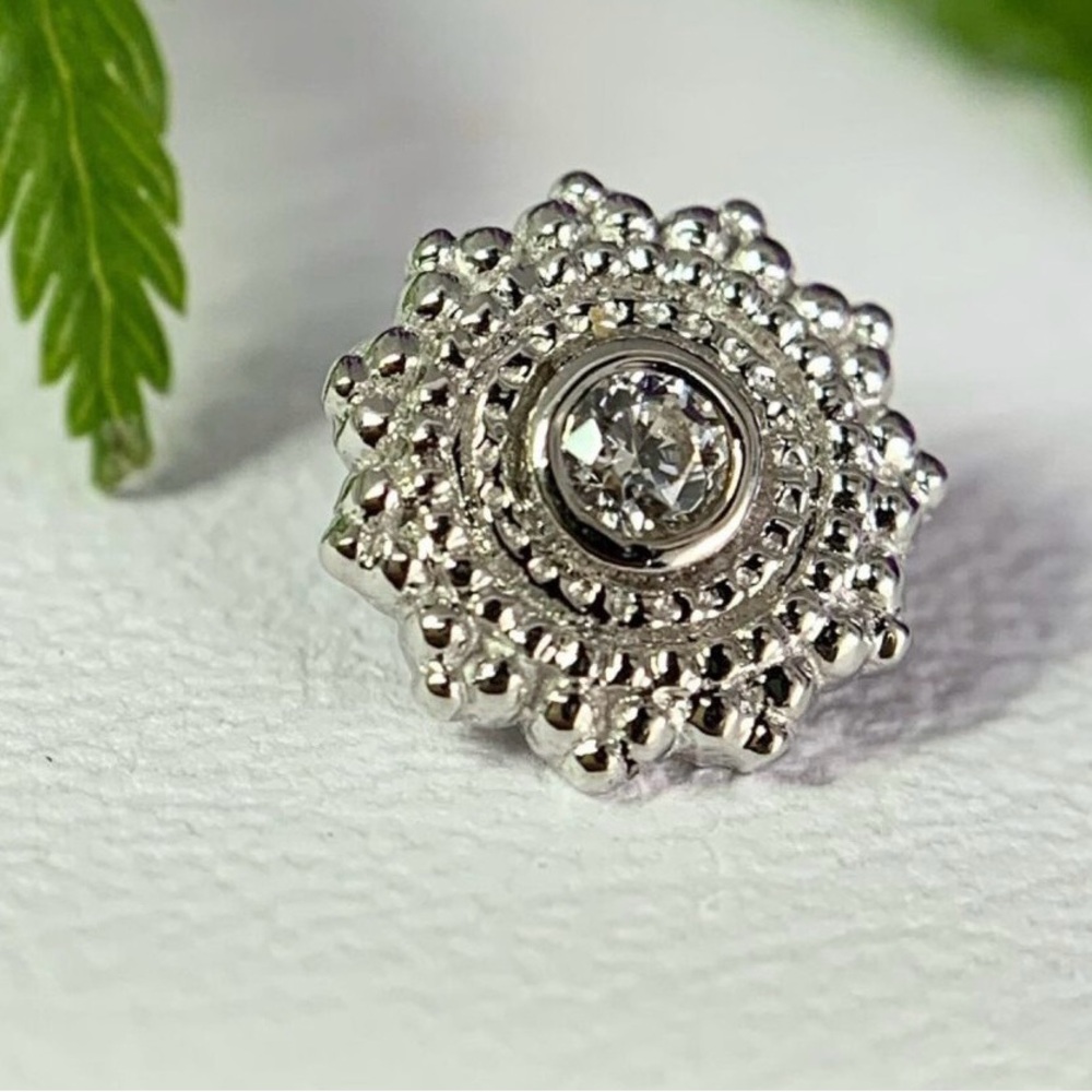 White Vintage-Inspired Earrings with Intricate Design